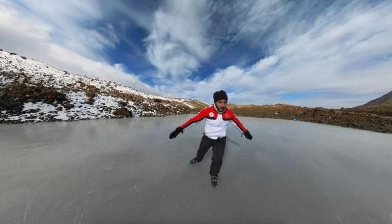 3 bin 549 rakımlı Keşiş Dağındaki gölette buz pateni