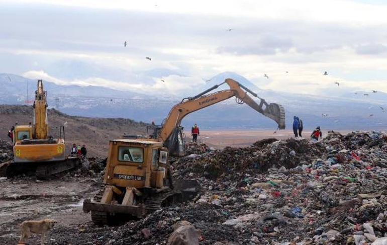 Kayseride, çöp yığınının altında kalan belediye işçisinin cansız bedenine ulaşıldı