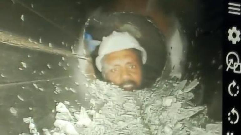 Hindistan’da tünelde mahsur kalan işçiler 10’uncu günde görüntülendi
