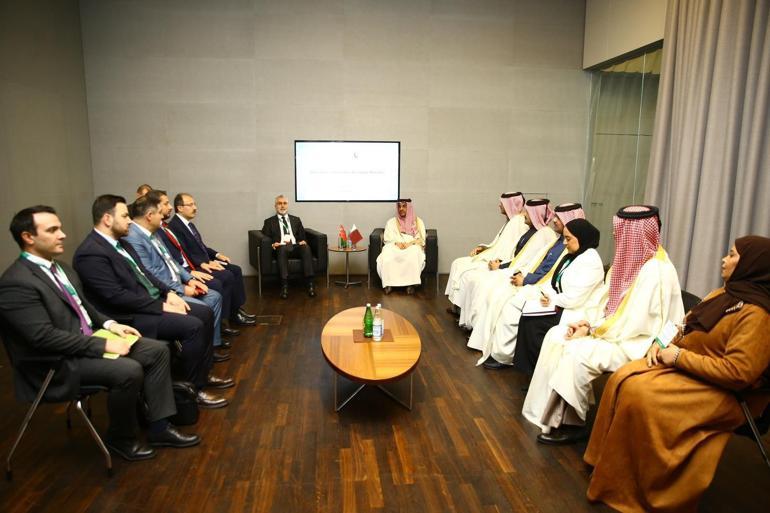 Bakan Işıkhan’dan Azerbaycan’da resmi temaslar