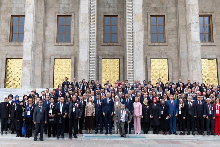 Kurtulmuş: İlim irfan sahibi nesiller yetiştirmek boynumuzun borcudur