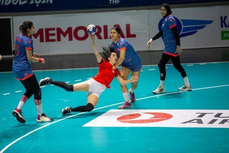 A Milli Kadın Hentbol Takımı, Tunusu 29-28 mağlup etti