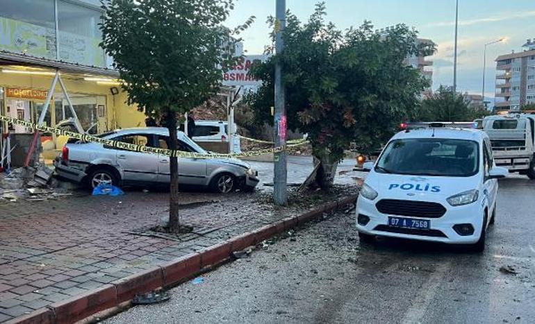 Kaza sonrası kalp masajı yapılan sürücü, hastanede hayatını kaybetti