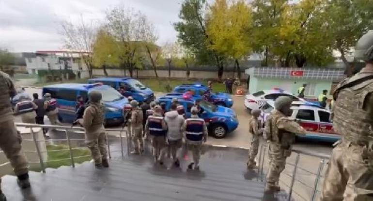 Bakan Yerlikaya: ÇEMBER-7 Operasyonlarında arama kaydı bulunan 1034 firari yakalandı