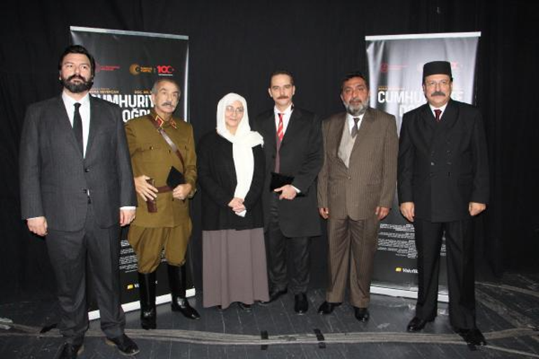 Milli Mücadele ve Cumhuriyetin kuruluşu, ‘Cumhuriyete Doğru’ isimli oyun ile anlatıldı