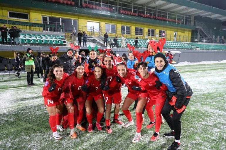 A Milli Kadın Futbol Takımı, 5’te 5 yaptı