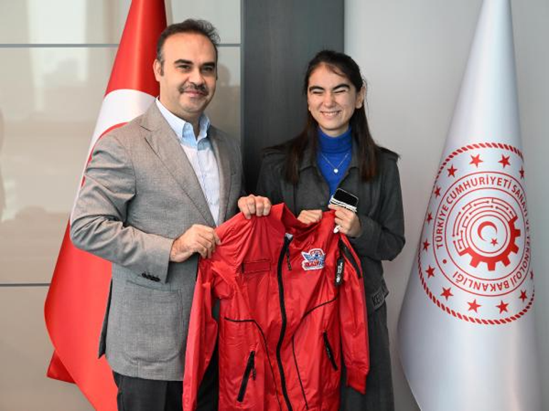 Görme engelli Zülal, geliştirdiği teknolojiyle Toggun gözleri oldu