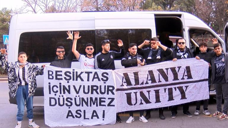 Beşiktaş taraftarları Eryaman Stadında