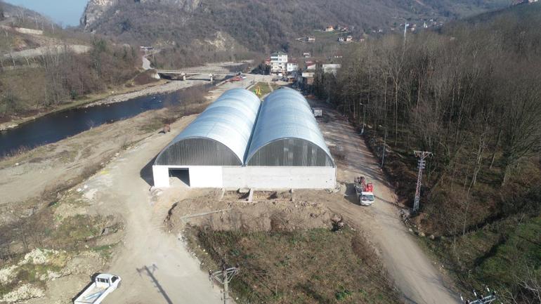 Çatalpınar Belediye Başkanının 2 makam aracına haciz konuldu