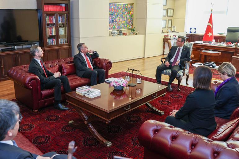 Özgür Özel, TÜSİAD Başkanı Turan ile görüştü