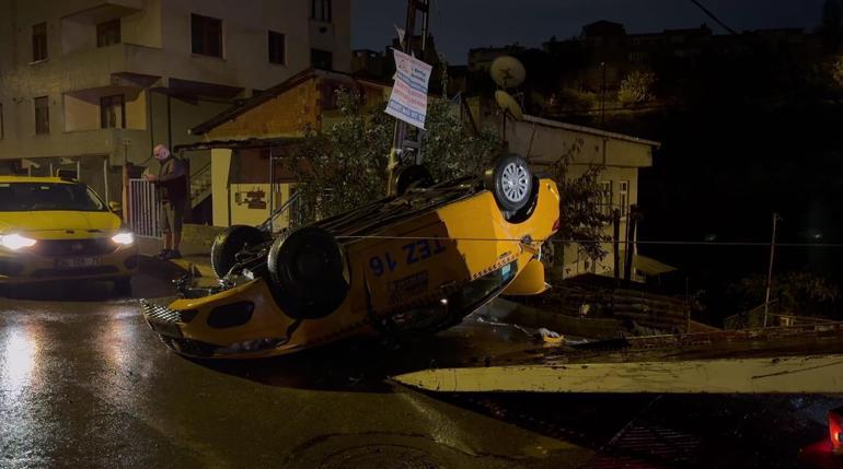 Maltepede, direğe çarparak devrilen taksinin şoförü yaralandı