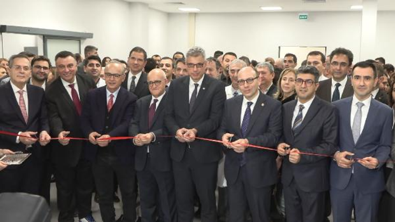 Prof. Dr. Murat Dilmener Acil Durum Hastanesinde 24 yeni ameliyathane açıldı