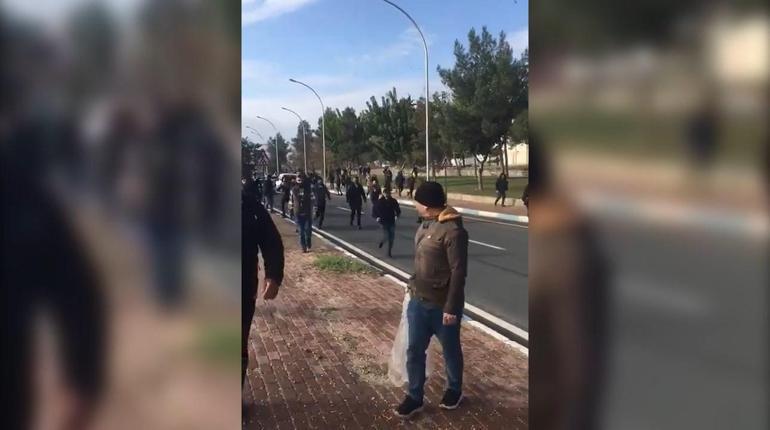 Şanlıurfada, jandarma ile eylem yapan işçiler arasında gerginlik: 20 gözaltı