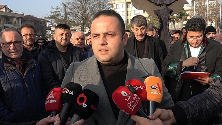 CHPli milletvekili Özcanın Yığılca ile ilgili sözlerine siyah çelenk ile protesto