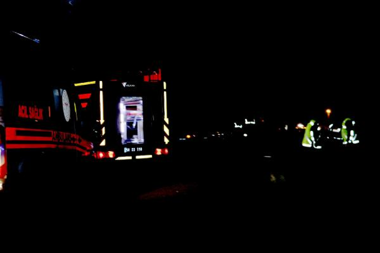 Nevşehirde iki otomobil çarpıştı: 2 ölü, 3 yaralı