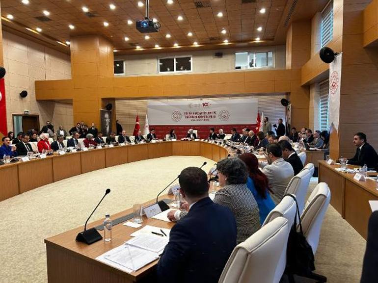 Bakan Göktaş: Gazzeli hasta, yaralı ve kimsesiz çocukların ülkemize getirilmesi için çalışıyoruz