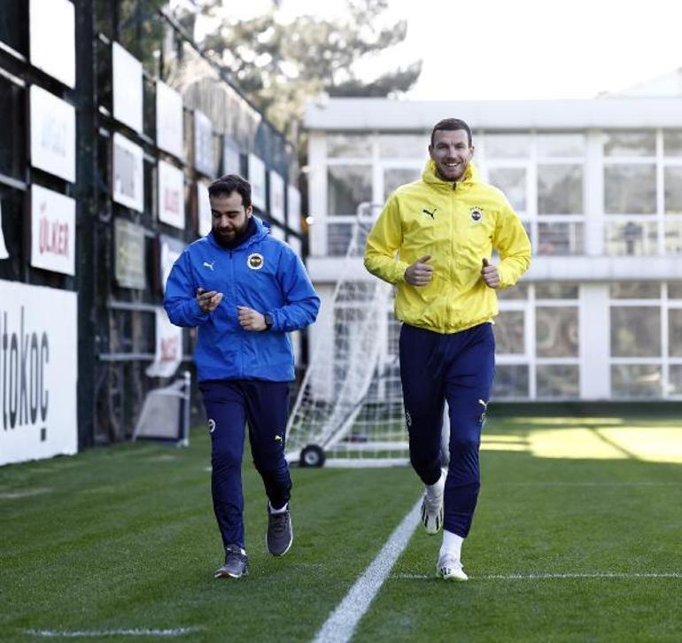 Fenerbahçenin Kayserispor maçı kamp kadrosunda sakatlanan Edin Dzeko yer almadı