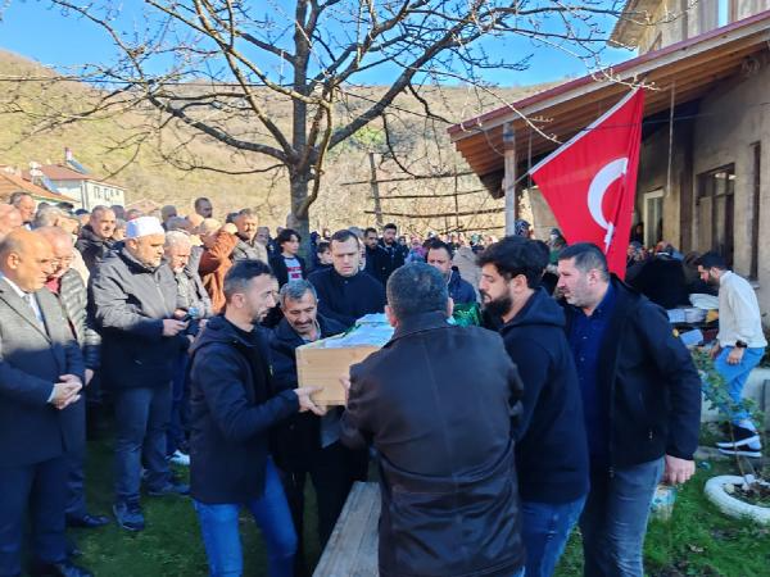 Trafik kazasında ölen iki pilot, son yolculuklarına uğurlandı