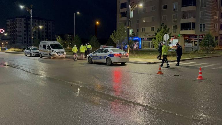 Otomobilin çarptığı yaya hayatını kaybetti; kaza kamerada