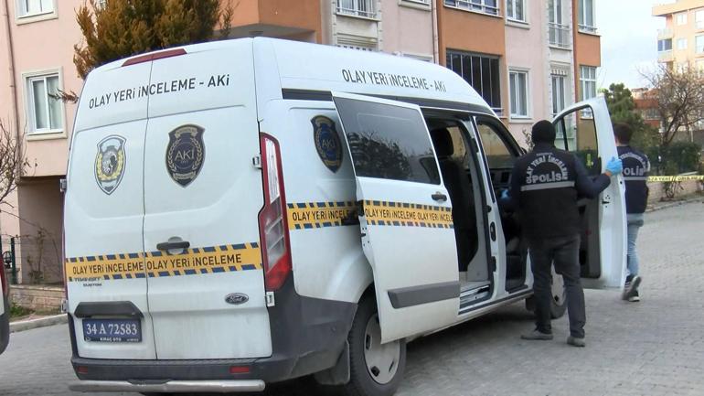 Büyükçekmecede bir binanın önünde el bombası bulundu