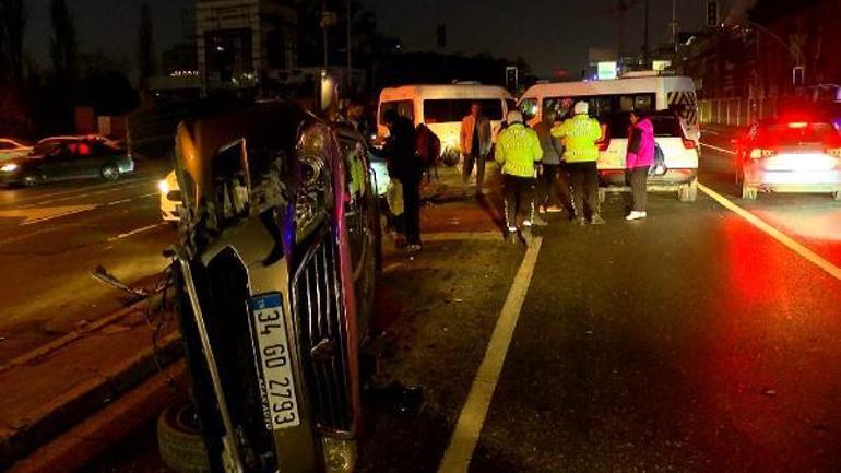 Sarıyerde servis minibüsünün çarptığı otomobil takla attı