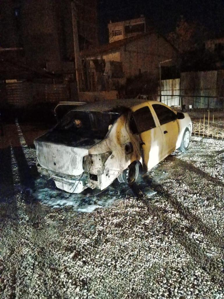 2 otomobili ateşe veren 2 şüpheli tutuklandı