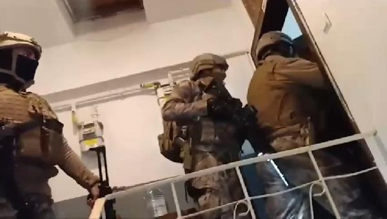 İstanbul merkezli 8 ilde casusluk operasyonunda 33 şüpheli yakalandı