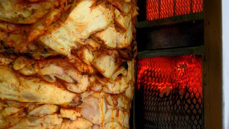Adana lezzetleri İstanbula taşındı; 34 metrelik kebap görenleri şaşırttı