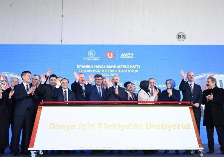 Bakan Uraloğlu: Yeni Sakarya milli elektrikli tren setinde seri üretime geçtik