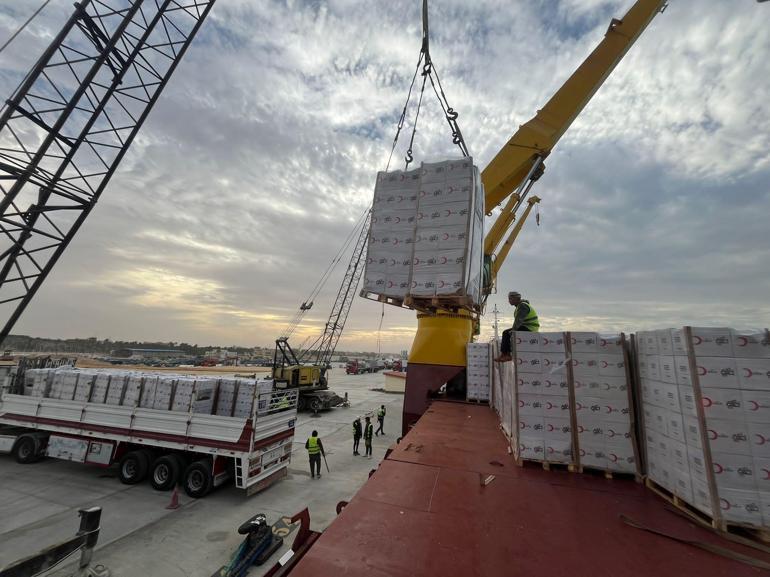 Kızılay’ın 2’nci yardım gemisi Gazze’ye ulaştı