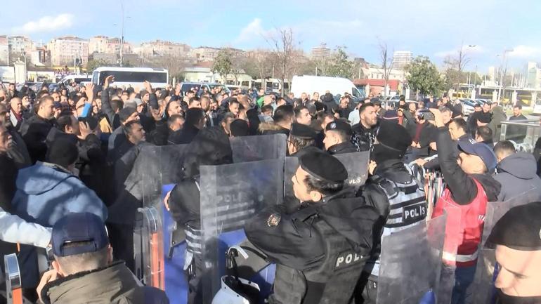 UKOME toplantısı sırasında 8+1 taksicilerden taş ve sopalı protesto