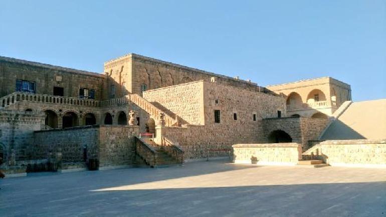 Mardin’de manastırın merdiveninden düşen rahibe, öldü