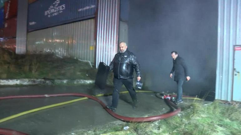 Arnavutköyde film platosunda yangın