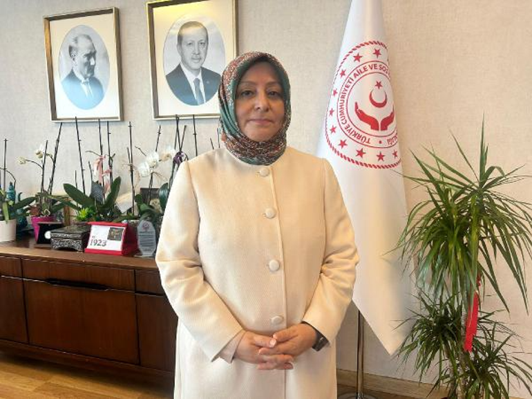 Depremzede 1874 çocuk ailesine teslim edildi