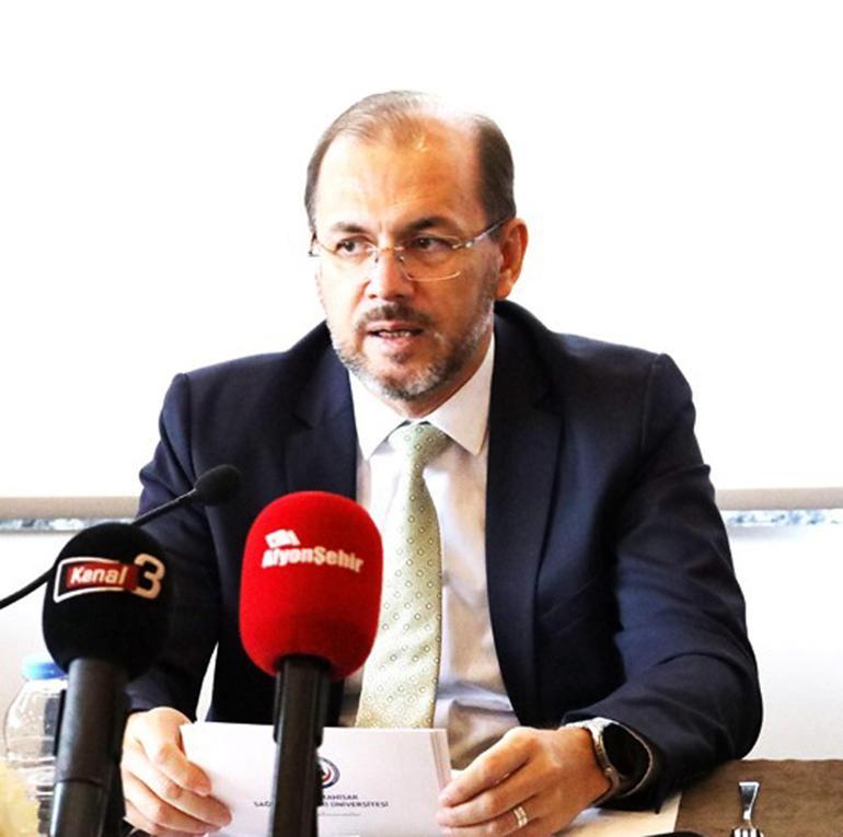 Rektörden fakültedeki yoğunluğa açıklama: Ben de randevu alamıyorum, torpil yaptırıyorum