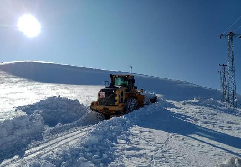 Vanda 86 yerleşim yerinin yolu, kardan kapandı