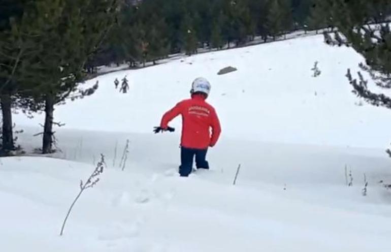 Kars’ta kayak yaparkan kaybolan turistleri JAK timleri buldu