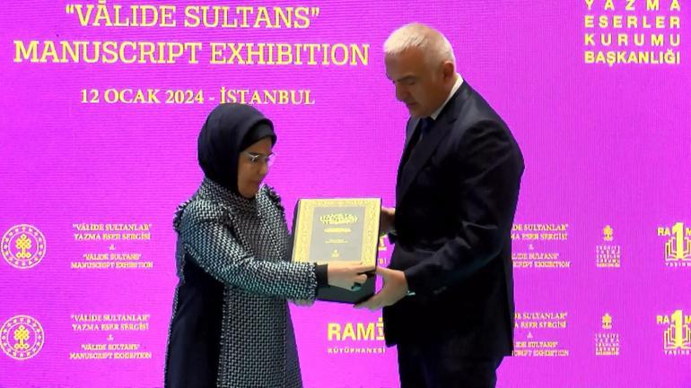 Emine Erdoğan Valide Sultanlar Yazma Eserler Sergisi nin açılışına katıldı