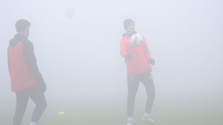 Mardinspor, ikinci devre hazırlığını yoğun sis altındaki idmanla sürdürdü