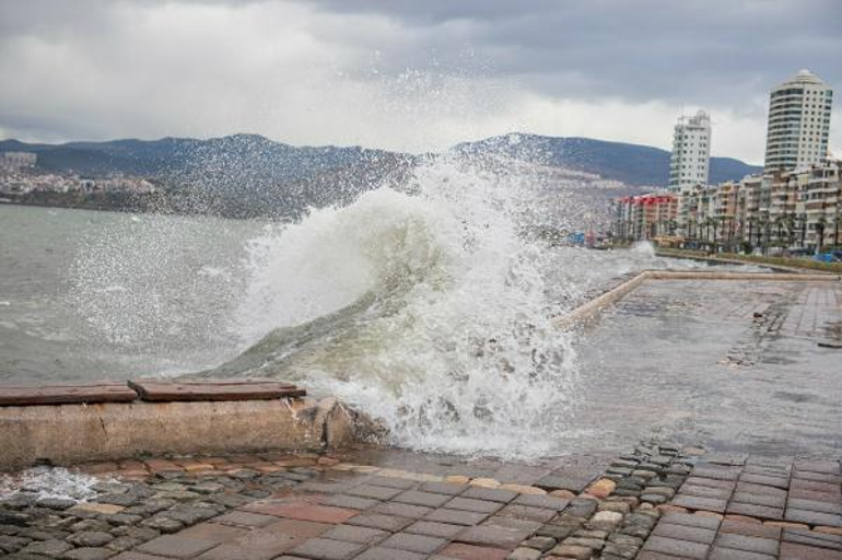 İzmir için fırtına uyarısı