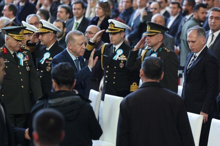 Cumhurbaşkanı Erdoğan: Ambargolara rağmen başardık, kendi göbeğimizi kendimiz kestik