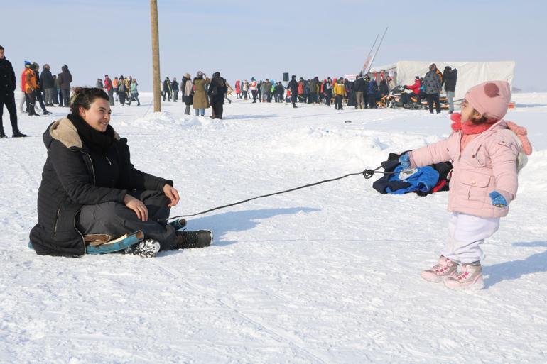 Yüksekovada 665 sporcunun katıldığı Türkiye Kayaklı Koşu Eleme Yarışması sona erdi