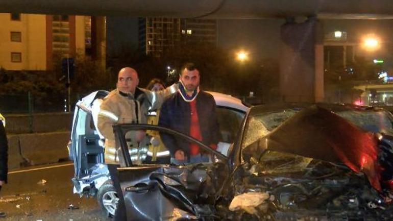 Ataşehir D-100de zincirleme kaza; araçlara çarpan sürücü alkollü çıktı