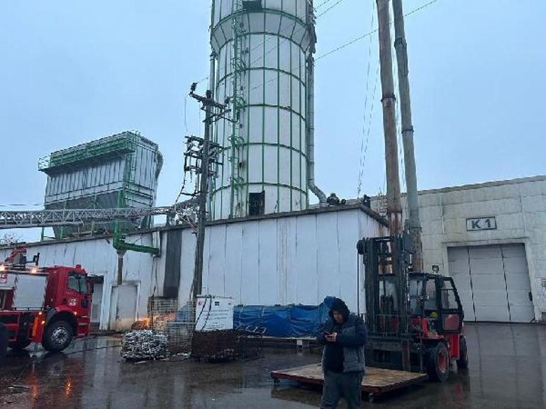 Sivas’ta mobilya fabrikasında patlama: 1i ağır, 2 işçi yaralı
