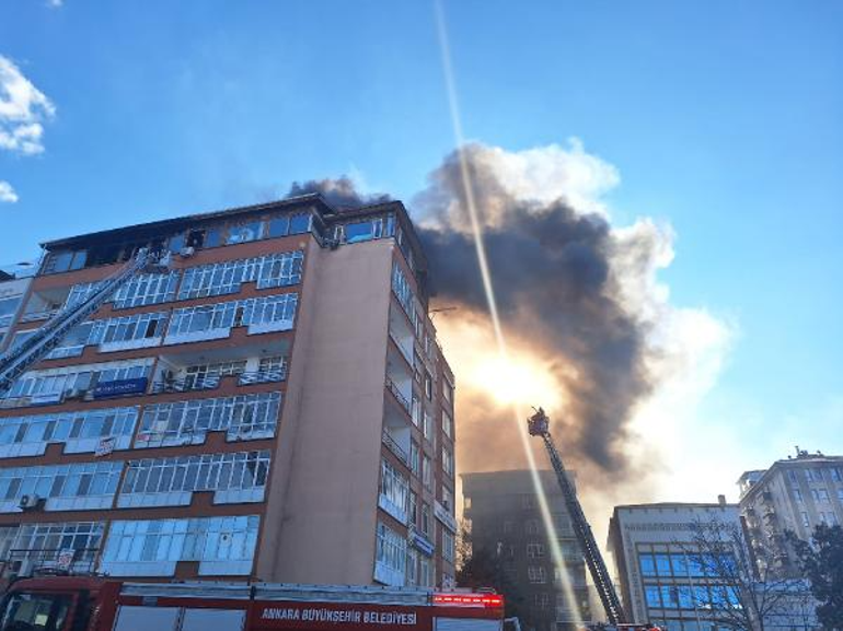Ankarada 7 katlı binada yangın; 4 kişi dumandan etkilendi