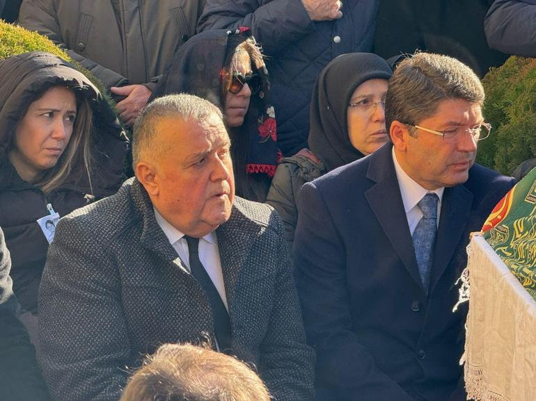 Bakan Tunç, Bartın Belediye Başkanı Fırıncıoğlunun eşinin cenazesine katıldı