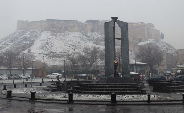 Gaziantepe mevsimin ilk karı yağdı