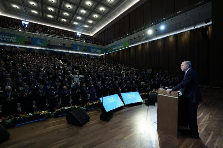 Erdoğan: Türkiyenin eski günlerine dönmesini bekleyen bir güruh var