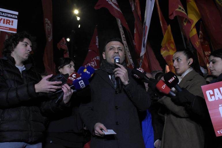 Can Atatayın milletvekilliğinin düşürülmesi protesto edildi
