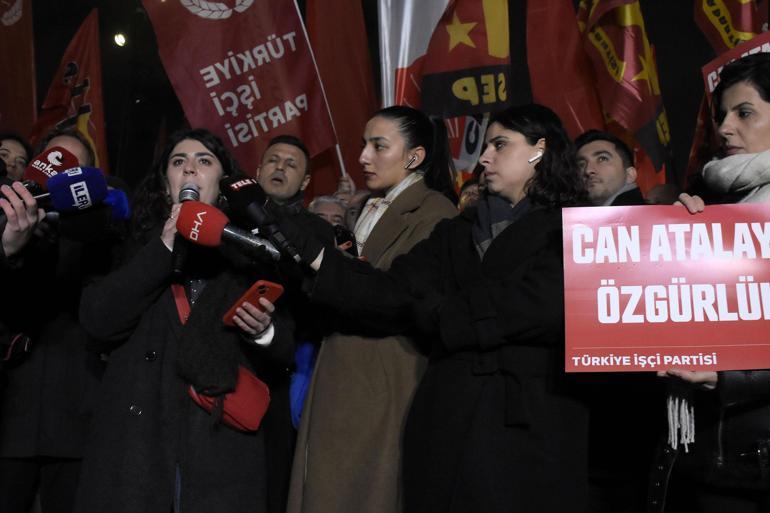 Can Atatayın milletvekilliğinin düşürülmesi protesto edildi